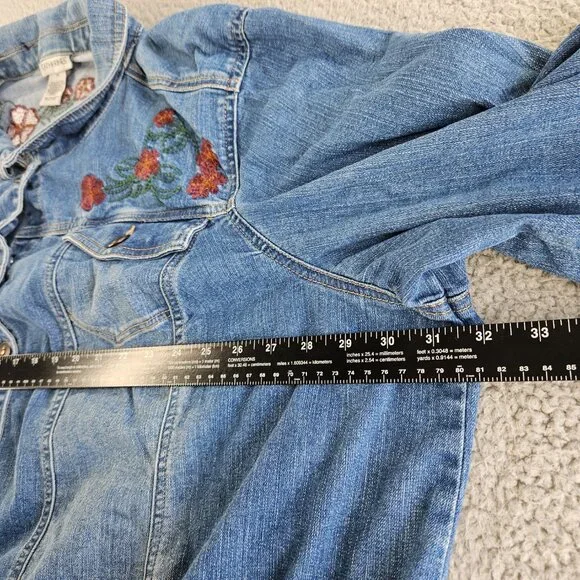 sold Catherines Denim Jacket Womens 2X Blue Cropped Embroidered Floral Trucker - Picture 9 of 13